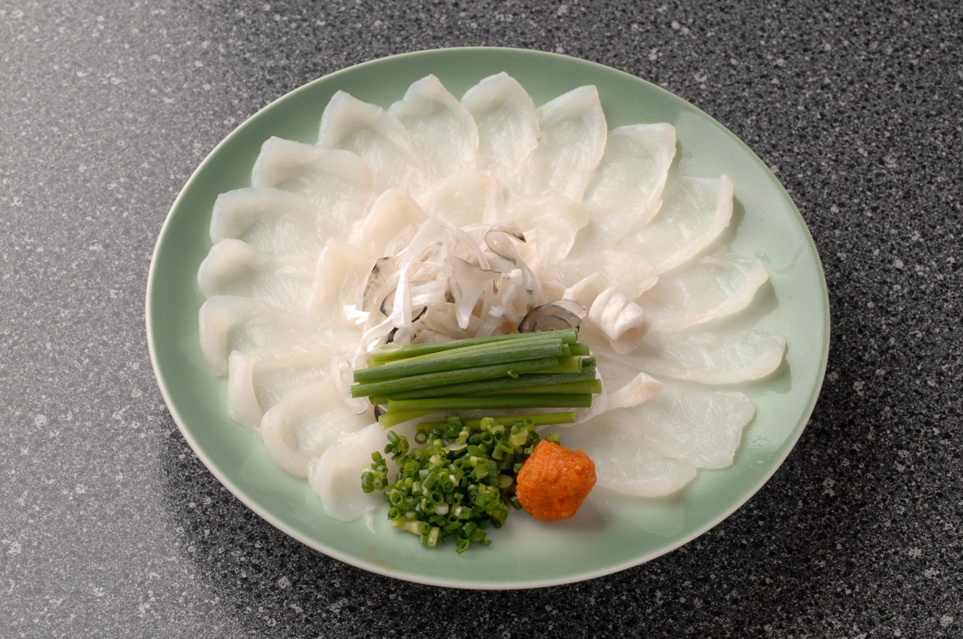 天然とらふぐの一皿